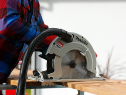 a circular saw used to cut timber