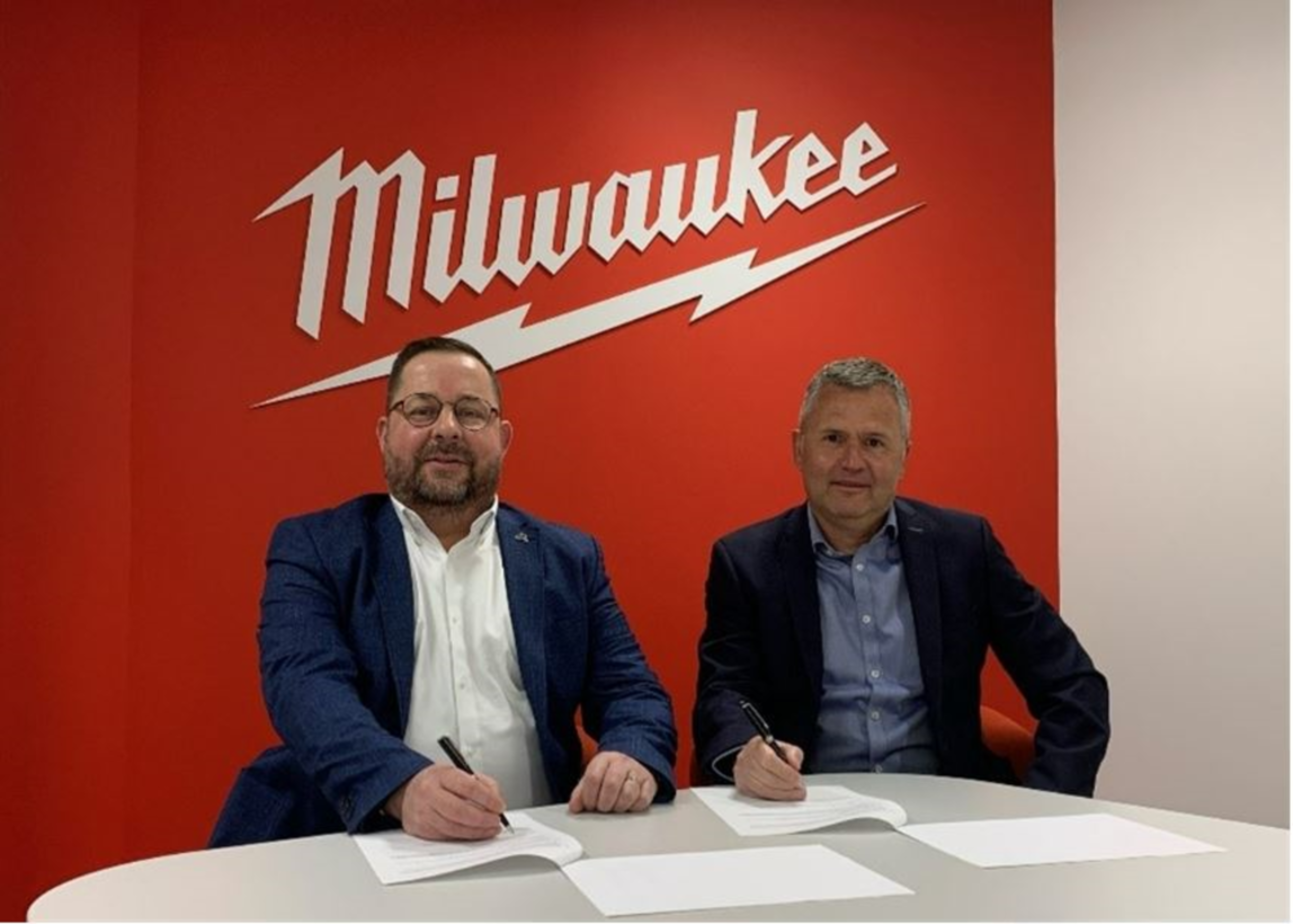 Speedy and Milwaukee are officially signing the partnership contract